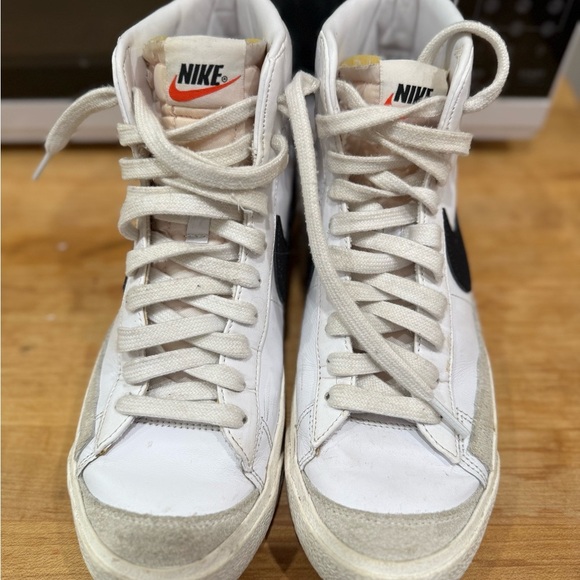 Nike Blazer Hightop Sneakers - Picture 2 of 5